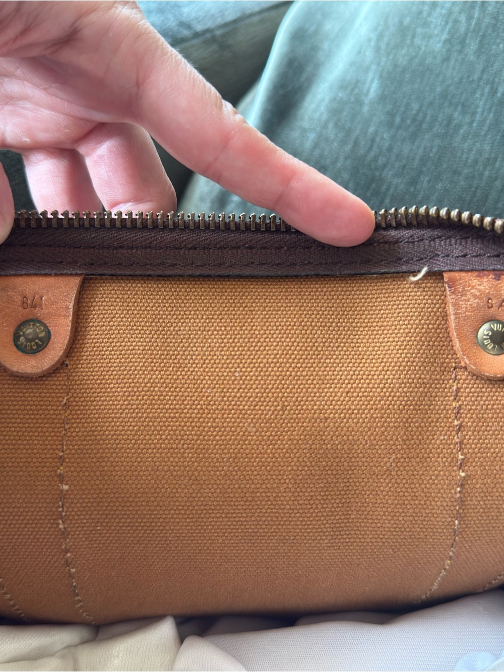 Louis Vuitton Monogram 45 Keepall Duffle Bag - Picture 9 of 10
